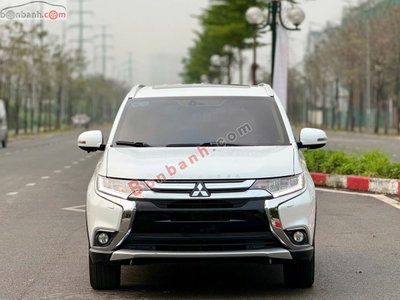 Xe Mitsubishi Outlander 2.0 CVT Premium 2018