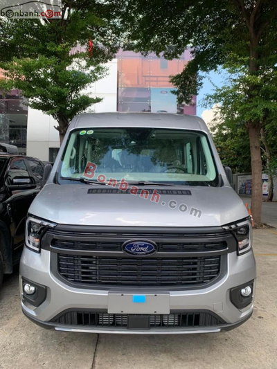 Xe Ford Transit Trend 2026