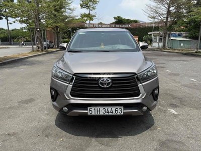Toyota Innova 2023 MT Xám 75000 km