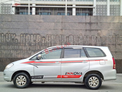 Xe Toyota Innova G 2010
