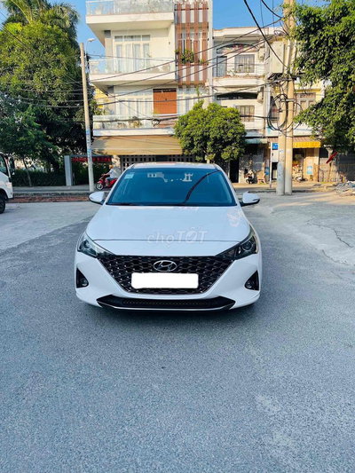 Hyundai Accent 2023 - 80000 km