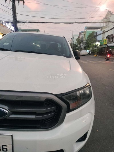 Ford Ranger 2019 XLS Trắng