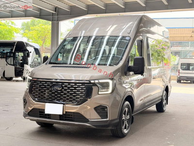 Xe Ford Transit Premium 2024