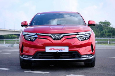 Vinfast VF8 Plus 2025 Đỏ 100 Km