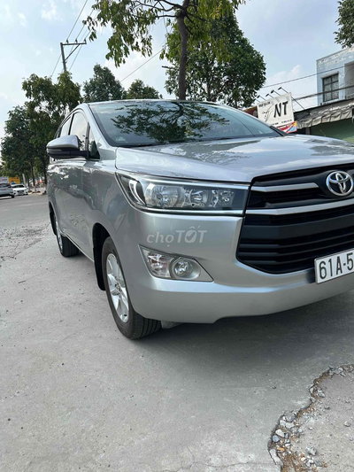 Toyota Innova 2018 Bạc