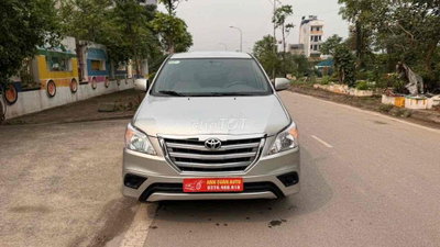 Toyota Innova 2015 E Bạc