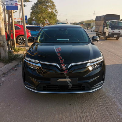 Xe VinFast VF8 Eco AWD 2023