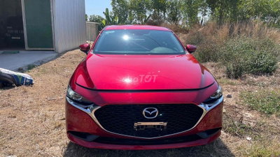 Mazda 3 Deluxe màu Đỏ
