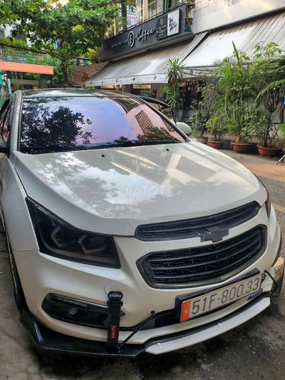 Chevrolet Cruze Trắng