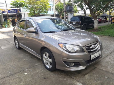 Hyundai Avante 2013 Số tự động