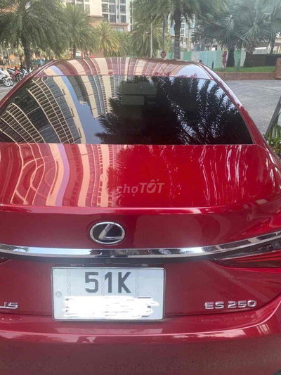Lexus ES 250 2023 Đỏ 15.000 km
