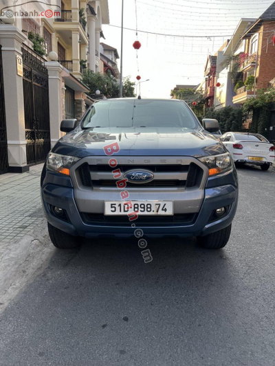 Xe Ford Ranger XLS 2.2L 4x2 MT 2017