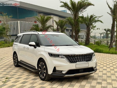 Xe Kia Carnival Signature 3.5G 2024
