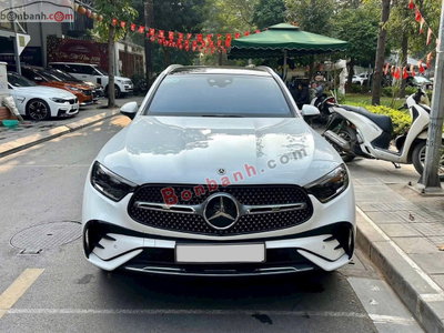 Xe Mercedes Benz GLC 300 4Matic 2023