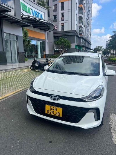 Hyundai Grand i10 2024 Sedan 1.2 AT - 46000 km