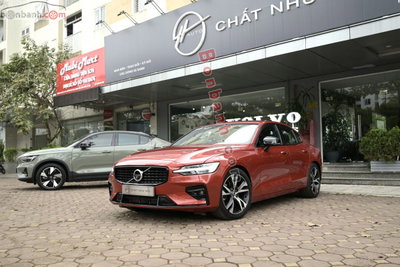 Xe Volvo S60 T5 R-Design AWD 2020