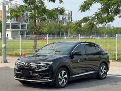 Xe VinFast VF8 Eco AWD 2023
