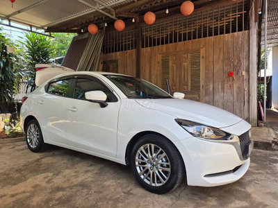 Mazda 2 2020 Deluxe 39.000 km Trắng