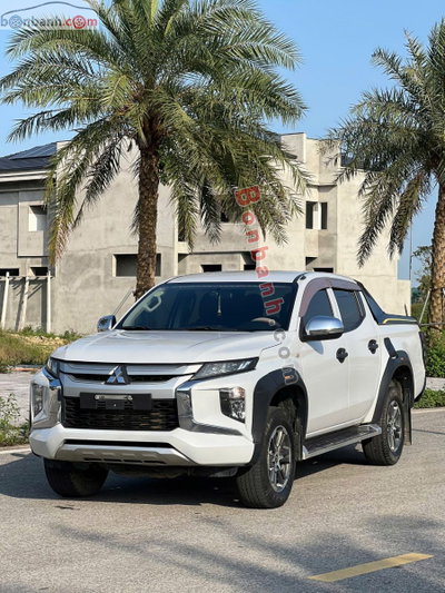 Xe Mitsubishi Triton 4x2 AT Mivec 2021