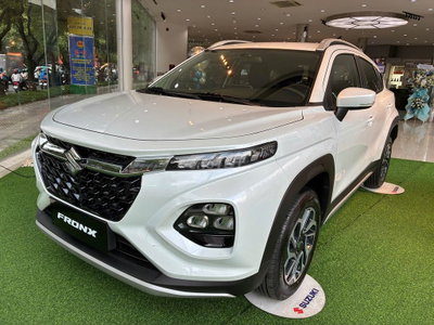 Suzuki Fronx 2025 GLX Màu Trắng - Ưu đãi Lớn