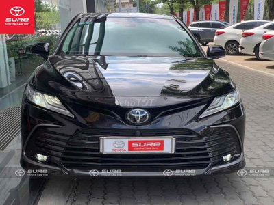 Toyota Camry 2.5Q Đen 45.000km