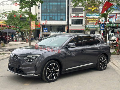 Xe VinFast VF8 Plus AWD 2022