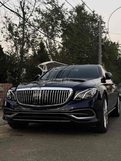 Mercedes Benz E200