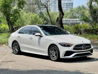 Mercedes-Benz C300 AMG 2025 Trắng 80km