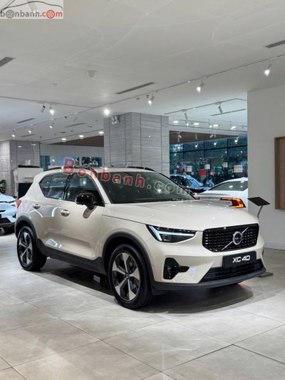 Xe Volvo XC40 Ultra B5 AWD 2025