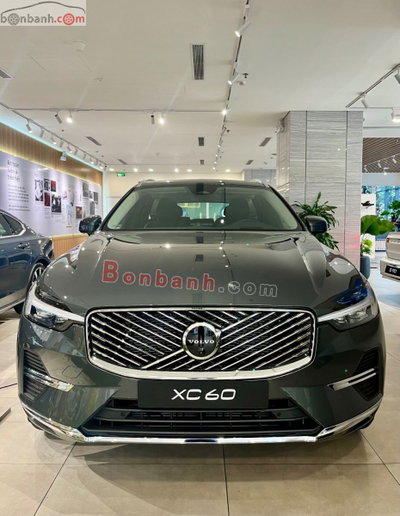 Xe Volvo XC60 Ultra B5 AWD 2025