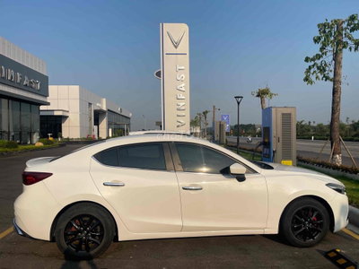 Mazda 3 Trắng 103.432 km