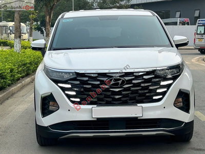 Xe Hyundai Custin Tiêu Chuẩn 1.5T 2023