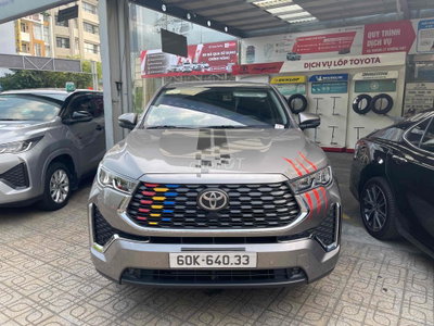 Toyota Innova Cross V 2025 / Xe bao đẹp