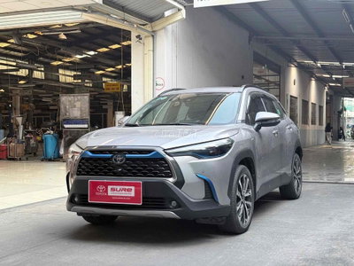 Bán Cross 1.8HEV 2022 -Xe gia đình giá còn bớt lộc