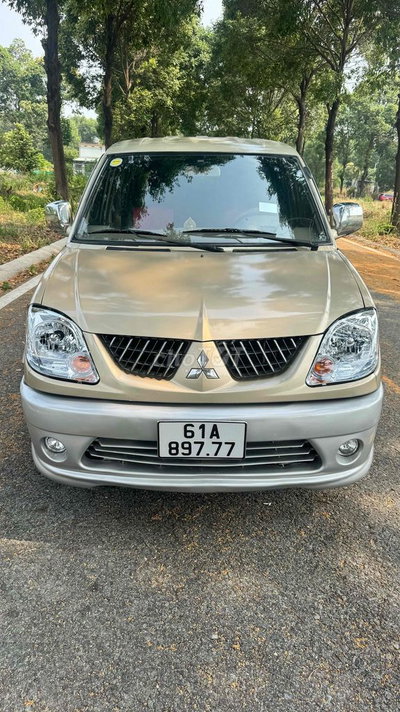 Mitsubishi Jolie 2004