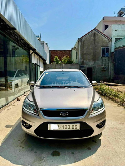 Ford Focus 2011 1.8 số sàn