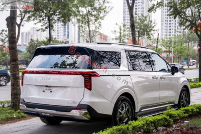 Xe Kia Carnival Signature 1.6 Turbo HEV 7S 2025