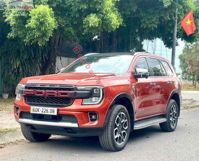 Xe Ford Everest Titanium Plus 2.0L 4x4 AT 2022