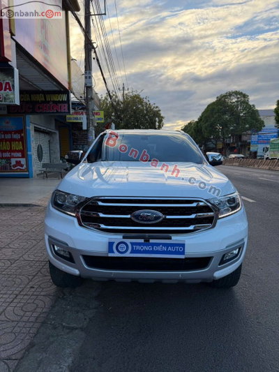 Xe Ford Everest Titanium 2.0L 4x2 AT 2018