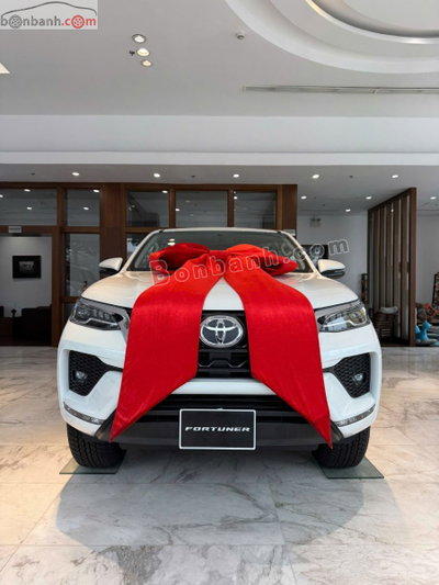 Xe Toyota Fortuner Legender 2.7L 4x2 AT 2026