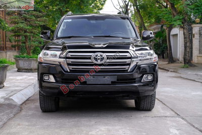Xe Toyota Land Cruiser VX 4.6 V8 2019