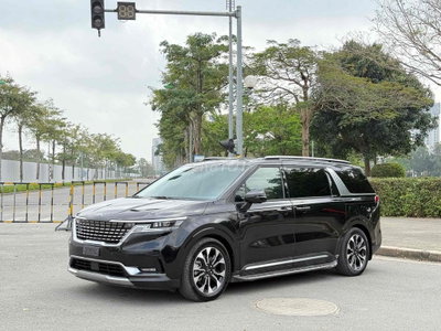Kia Carnival 2021 2.2D Signature full dầu. 1 chủ