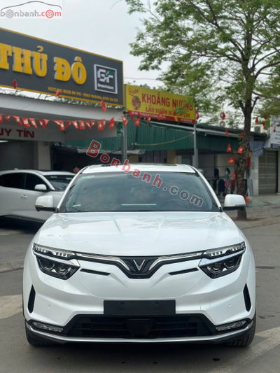 Xe VinFast VF8 Plus AWD 2023