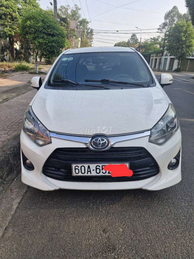 Toyota Wigo màu Trắng Tự động