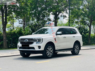 Xe Ford Everest Titanium 2.0L 4x2 AT 2024