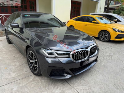 Xe BMW 5 Series 520i M Sport 2020