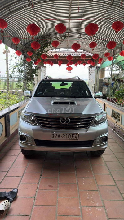 Toyota Fortuner 2016 Bạc