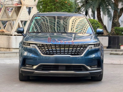 Xe Kia Carnival Signature 2.2D 2022