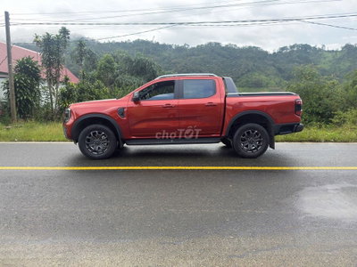 Ford Ranger Wildtrak 2025 Đỏ cam