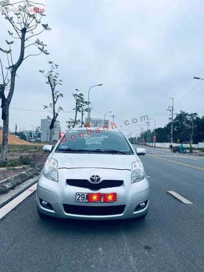 Xe Toyota Yaris 2011